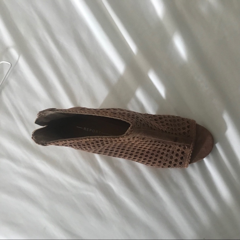 Heels - Picture 6 of 6